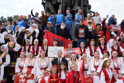 Festimet në Vlorë për 112 vjetorin e pavarësisë